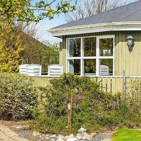 4 Person In Vinderup-by Traum *