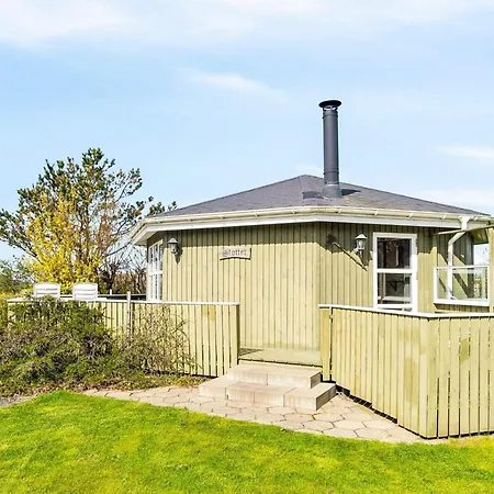 4 Person In Vinderup-by Traum *