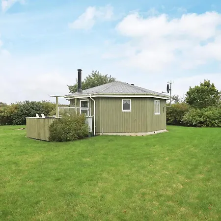 4 Person In Vinderup-by Traum *